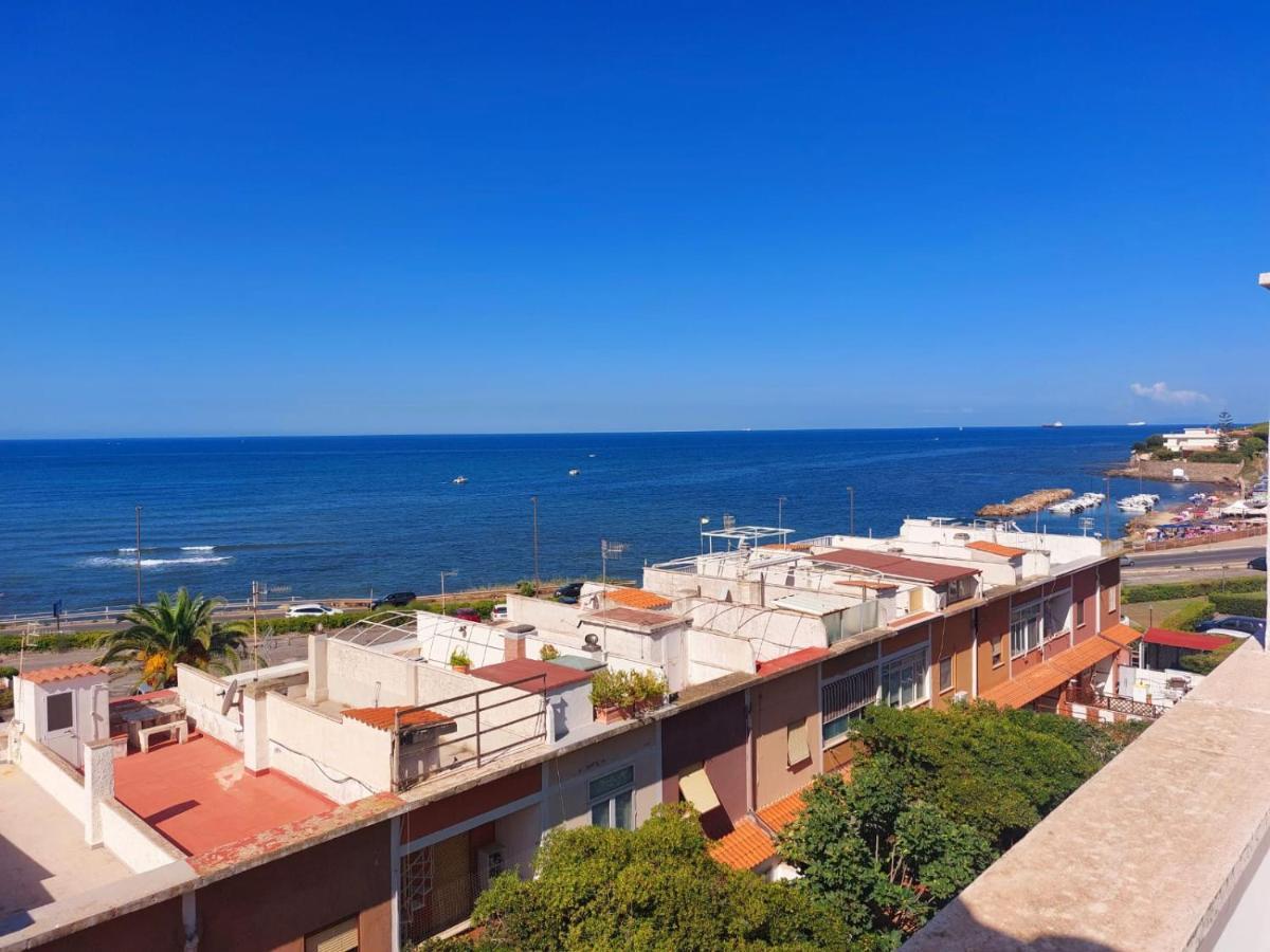 Sunset Apartment Santa Marinella Eksteriør billede